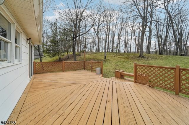 14 Scott Rd, Franklin Boro, NJ 07416