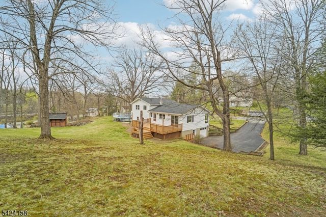 14 Scott Rd, Franklin Boro, NJ 07416