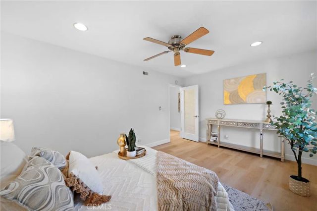 2338 Bunker Hill, Costa Mesa, CA 92626