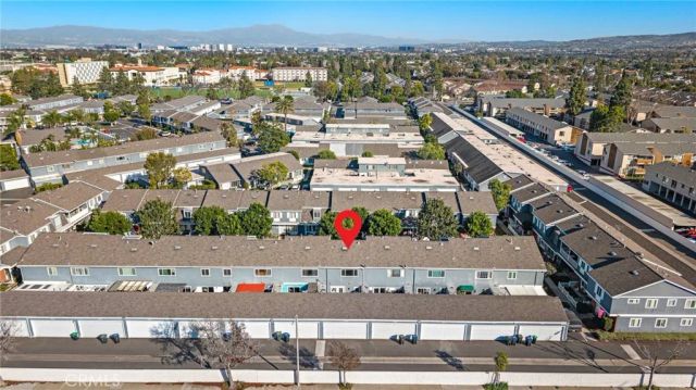 2338 Bunker Hill, Costa Mesa, CA 92626