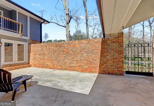 5213 Oxbow Road, Stone Mountain, GA 30087