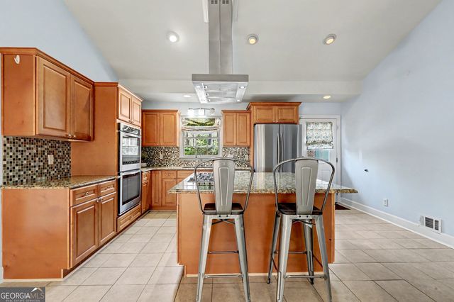 5213 Oxbow Road, Stone Mountain, GA 30087