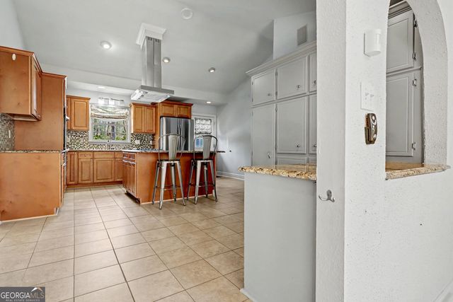 5213 Oxbow Road, Stone Mountain, GA 30087