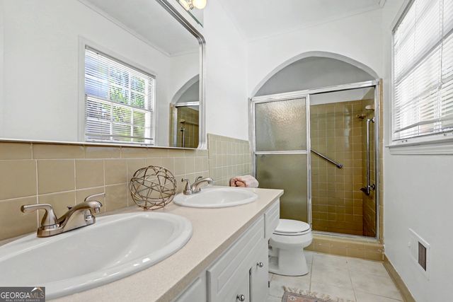 5213 Oxbow Road, Stone Mountain, GA 30087