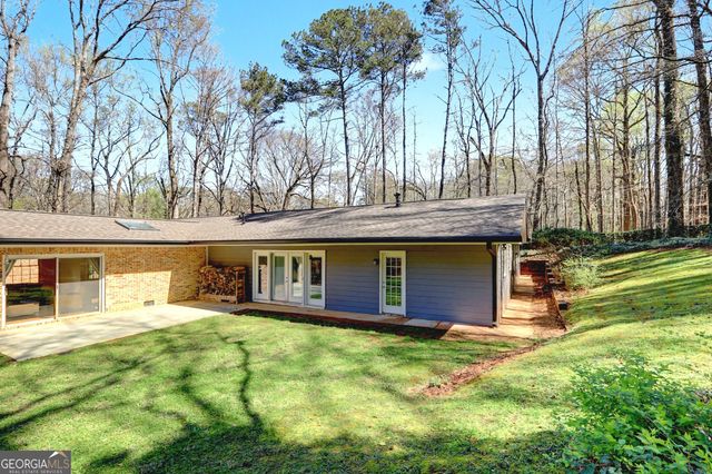 5213 Oxbow Road, Stone Mountain, GA 30087