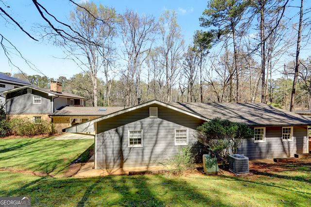 5213 Oxbow Road, Stone Mountain, GA 30087