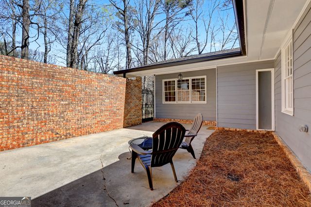 5213 Oxbow Road, Stone Mountain, GA 30087