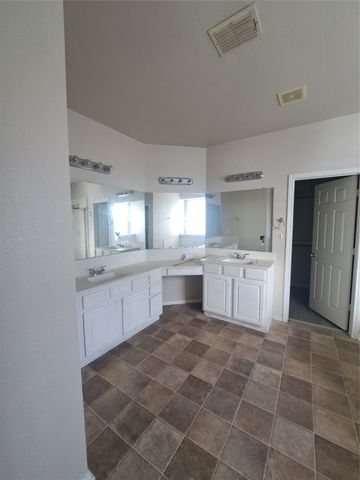 612 Tall Tree Drive, Murphy, TX 75094