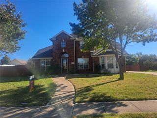 612 Tall Tree Drive, Murphy, TX 75094