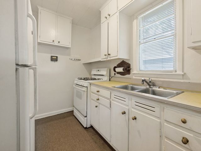 10622 Fern Drive, Dallas, TX 75228