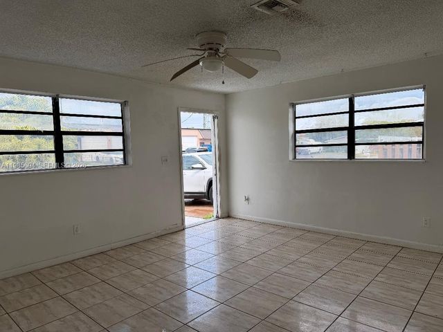 2001 SW 100th Ave, Miramar, FL 33025