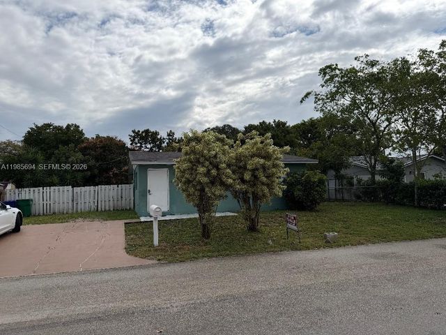 2001 SW 100th Ave, Miramar, FL 33025