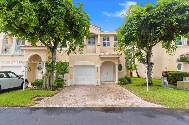 10151 NW 32nd Ter ., Doral, FL 33172