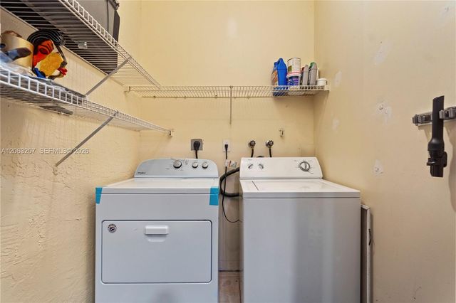 10151 NW 32nd Ter ., Doral, FL 33172