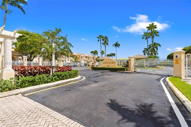10151 NW 32nd Ter ., Doral, FL 33172