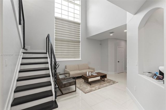 10151 NW 32nd Ter ., Doral, FL 33172
