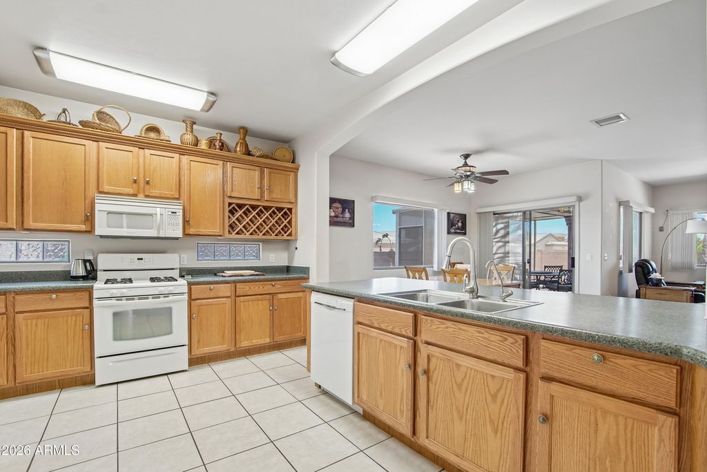 Image 13 of property listing at 3953 W MUSTANG Court, Eloy, AZ 85131