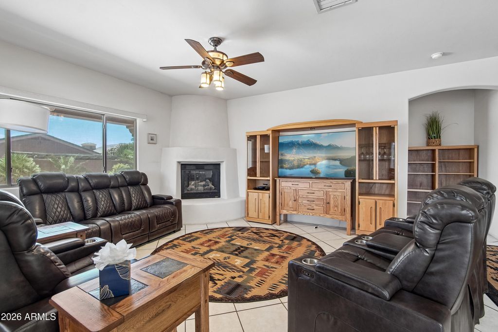 Image 7 of property listing at 3953 W MUSTANG Court, Eloy, AZ 85131