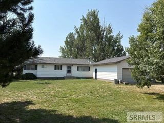 4293 W 49th S, Idaho Falls, ID 83402
