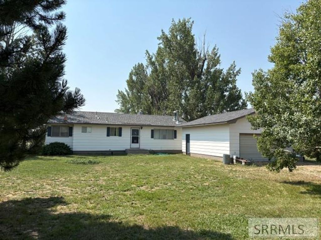 4293 W 49th S, Idaho Falls, ID 83402