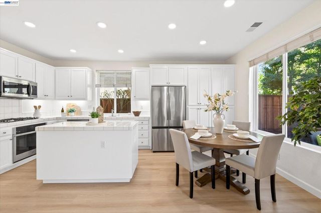 2615 Trevor Pkwy, Pleasanton, CA 94588