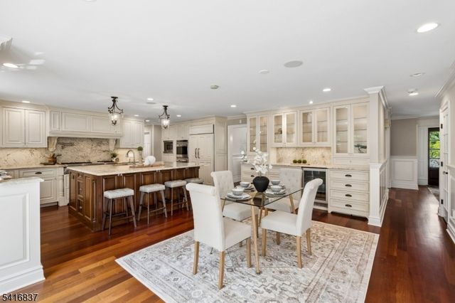 3 Denman Ct, Millburn Twp., NJ 07078