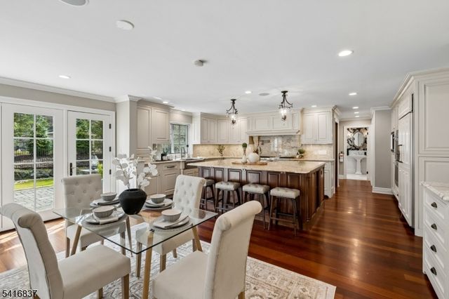 3 Denman Ct, Millburn Twp., NJ 07078