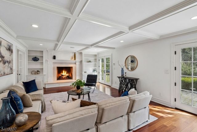 3 Denman Ct, Millburn Twp., NJ 07078