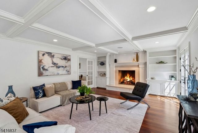 3 Denman Ct, Millburn Twp., NJ 07078