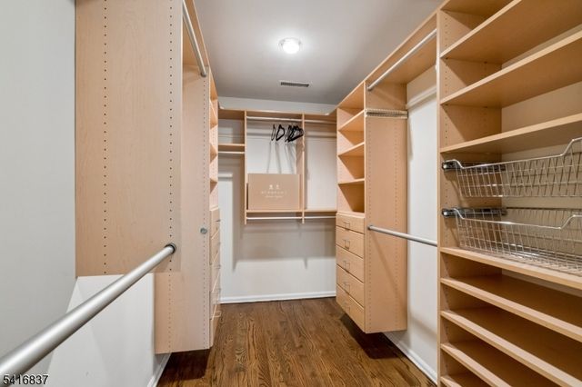 3 Denman Ct, Millburn Twp., NJ 07078