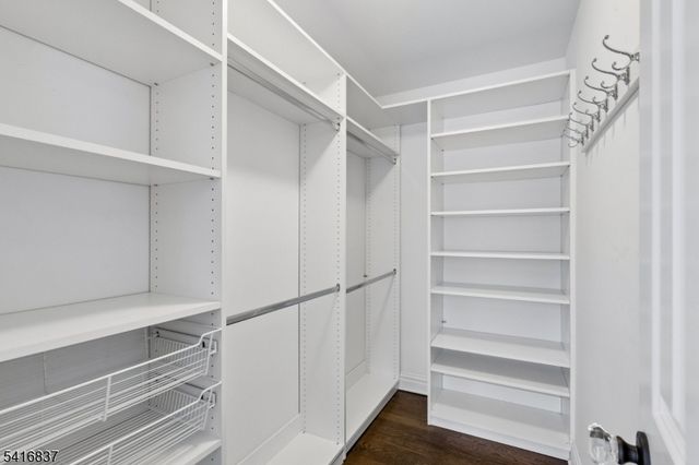 3 Denman Ct, Millburn Twp., NJ 07078