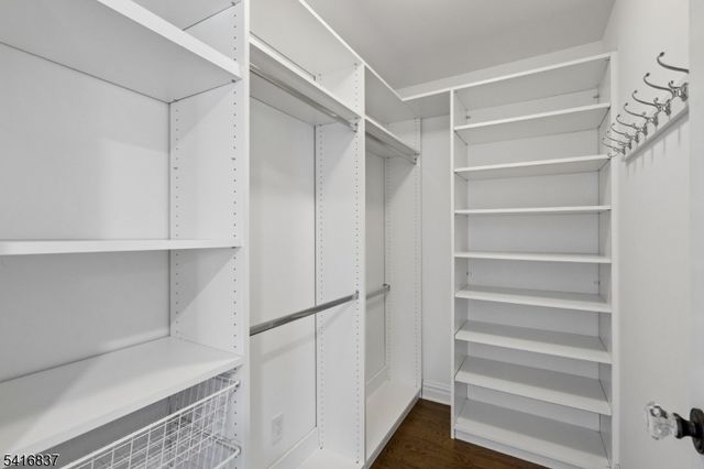 3 Denman Ct, Millburn Twp., NJ 07078