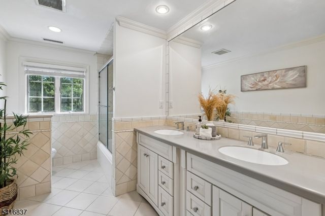 3 Denman Ct, Millburn Twp., NJ 07078