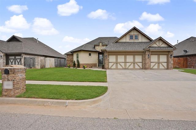 4600 Kentucky Ridge Drive, Mustang, OK 73064