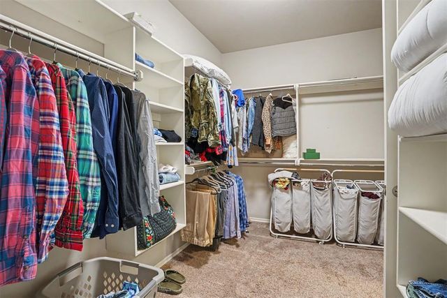 4600 Kentucky Ridge Drive, Mustang, OK 73064