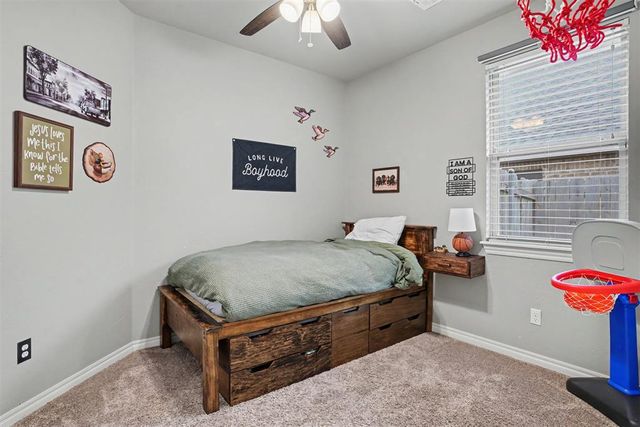 4600 Kentucky Ridge Drive, Mustang, OK 73064