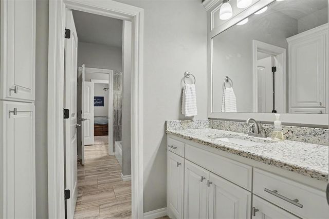 4600 Kentucky Ridge Drive, Mustang, OK 73064