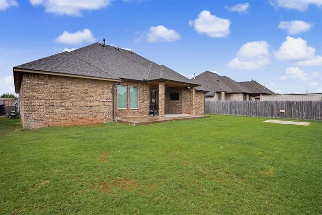 4600 Kentucky Ridge Drive, Mustang, OK 73064