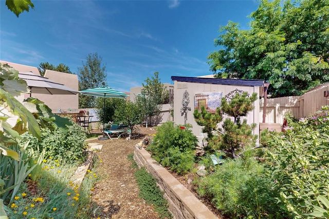 4210 Luz De Estrella, Santa Fe, NM 87507