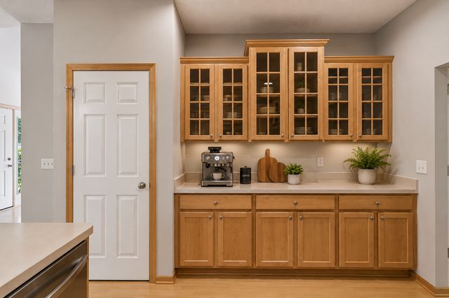 9122 Fox Court, Victoria, MN 55386