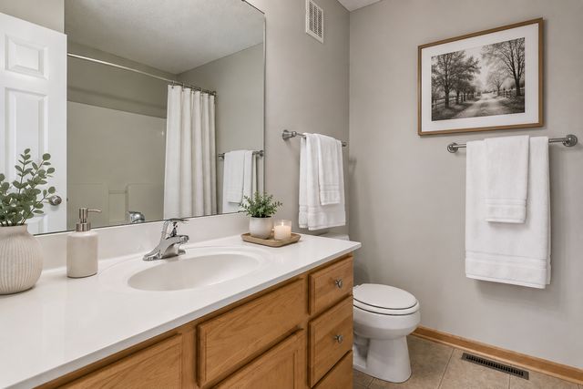 9122 Fox Court, Victoria, MN 55386
