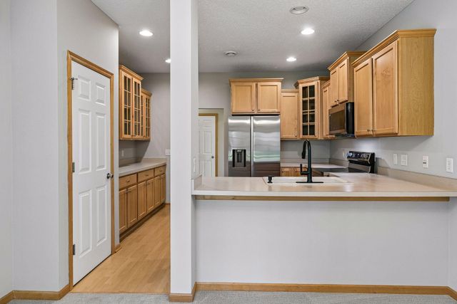 9122 Fox Court, Victoria, MN 55386