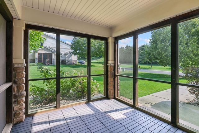 9122 Fox Court, Victoria, MN 55386
