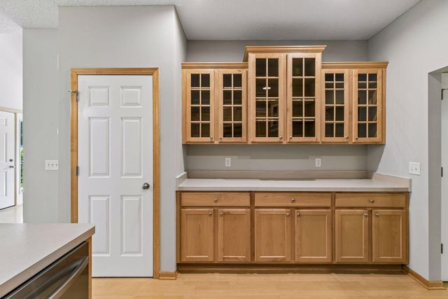 9122 Fox Court, Victoria, MN 55386