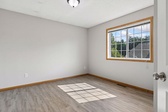 9122 Fox Court, Victoria, MN 55386