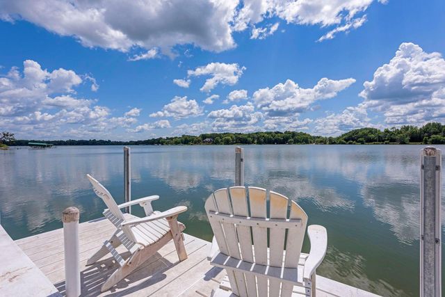 9122 Fox Court, Victoria, MN 55386