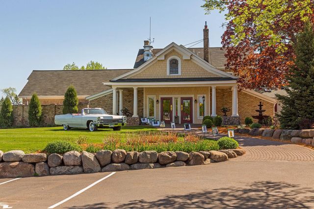 9122 Fox Court, Victoria, MN 55386