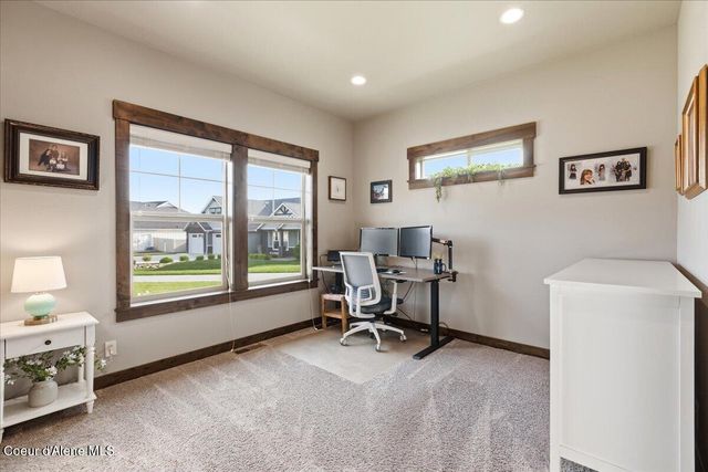 1037 E GRAVELSTONE CT, Hayden, ID 83835