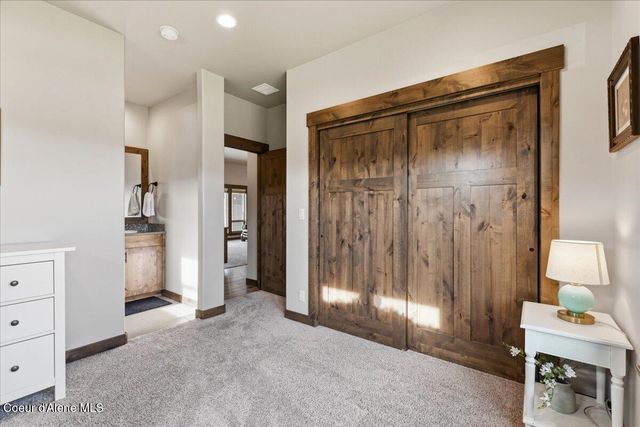 1037 E GRAVELSTONE CT, Hayden, ID 83835