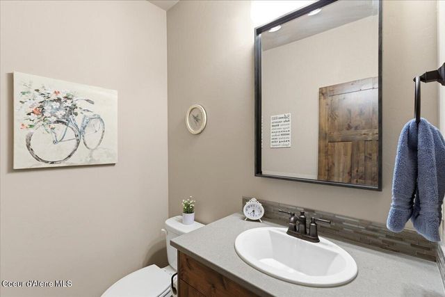 1037 E GRAVELSTONE CT, Hayden, ID 83835